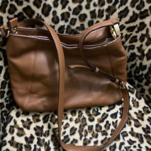 Cute Crossbody, Michael Kors bag and good condition. no returns